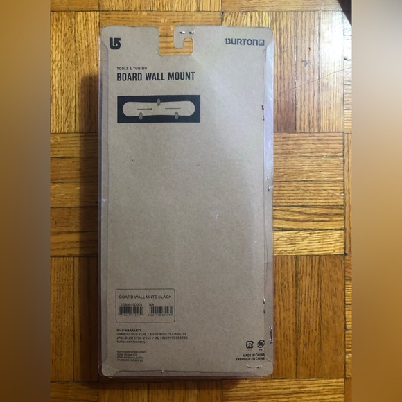 Burton Snowboard wall mount - Picture 3 of 5